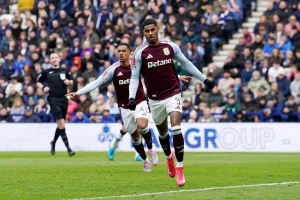 HLV của Aston Villa thảo luận về việc gửi Rashford trở lại MU