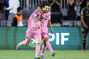 Messi tỏa sáng, Inter Miami ngược dòng vào bán kết