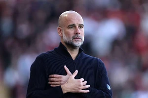 Pep Guardiola bay đến Barcelona đàm phán chuyển nhượng