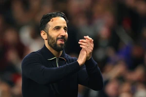 MU đặt hạn chót hoàn tất chiêu mộ 2 ngôi sao giá 92,5 triệu bảng