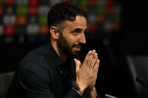 Amorim đưa ra phán quyết về việc thay thế Onana tại MU