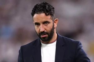 MU giám sát chặt chẽ tương lai của Amorim