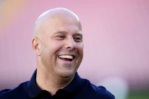 Liverpool cung cấp cho Slot hợp đồng mới rất lớn