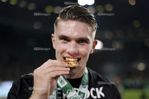 Gyokeres đe dọa Sporting trong cuộc chiến giữa Arsenal và MU