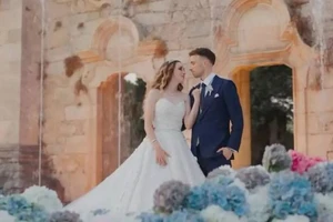 Vợ của Jota phải nhận dạng thi thể chồng trong nỗi đau xé lòng