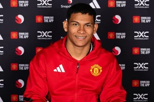 MU chính thức công bố tân binh thứ hai