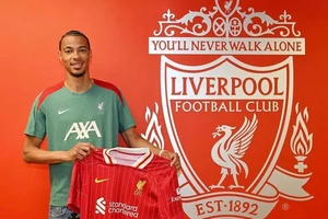 Liverpool chính thức công bố vụ chuyển nhượng bom tấn