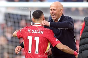 Slot nói lý do Liverpool thực hiện vụ chuyển nhượng bất ngờ mua ngôi sao thay cho Salah