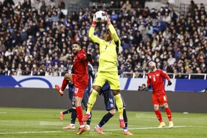 Ngôi sao tuyển Nhật Bản lên tiếng về việc gia nhập MU