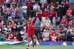 Liverpool giành chiến thắng đầy kịch tính