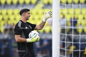 Tại sao MU rút khỏi cuộc đua chuyển nhượng Martinez?