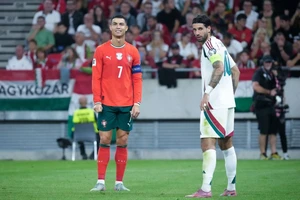 Lời hứa của Ronaldo với ngôi sao Liverpool Szoboszlai