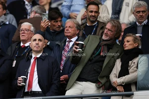 MU công bố doanh thu tăng không tưởng