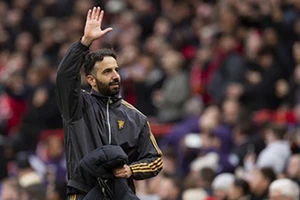 Amorim 2 lần công khai đề nghị từ chức HLV MU và hành động của Sir Jim Ratcliffe