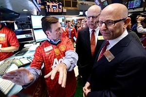 Nhà Glazer muốn bán MU cho Saudi Arabia với giá bao nhiêu?