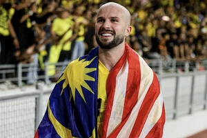 Sau khi đòi khởi kiện, 7 cầu thủ nhập tịch Malaysia hành động ra sao?