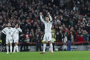 Ronaldo chính thức nhận án phạt