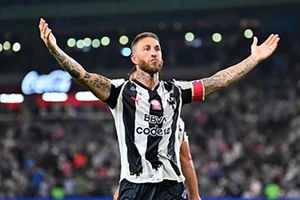 Ramos lên tiếng về việc gia nhập MU
