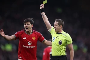 'Tôi đã gọi điện xin lỗi Maguire, thật quá đáng'