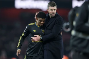 Amad đưa ra gợi ý lớn về việc Carrick chính thức dẫn dắt MU