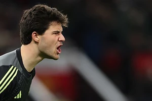 Lammens tiết lộ nghi thức độc đáo trước trận đấu của MU