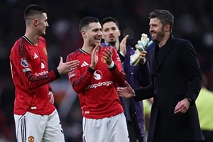 Carrick ủng hộ MU vô địch Premier League