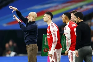 Pep Guardiola không tin Man City đánh bại Arsenal