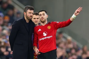 Ngôi sao của MU khẳng định không có sự khác biệt giữa Carrick và Amorim