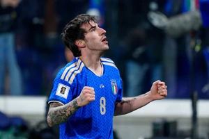 Newcastle sẵn sàng đàm phán bán siêu sao 100 triệu bảng cho Arsenal và MU