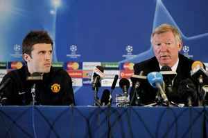 'Máy sấy tóc' khét tiếng của Carrick tại MU