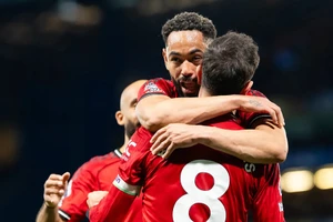 Chiến thuật chuyền bóng cho Bruno của MU phát huy tác dụng