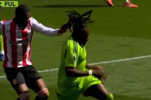 MU phẫn nộ vì trọng tài Premier League thiếu nhất quán