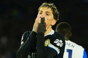 Ronaldo thường khóc vì quá hiếu thắng và lời cảnh báo Garnacho