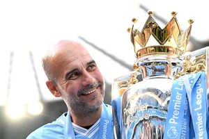 'Man City vô địch Premier League nhưng bị trừ điểm, chức vô địch được trao cho Arsenal'