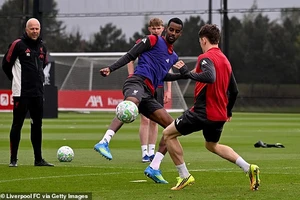 Liverpool nhận một cú sốc lớn trước trận đấu với MU