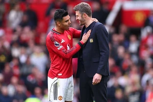Casemiro thừa nhận MU đang gặp vấn đề lớn với Carrick