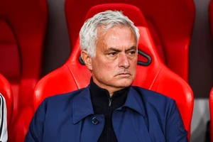 Real Madrid thuê Mourinho là quyết định điên rồ