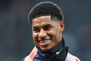 Rashford rộng đường trở lại MU