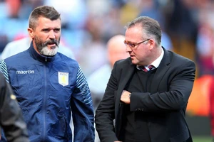 Huyền thoại của MU Roy Keane và mối thù dai dẳng tại Aston Villa