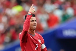 Ronaldo phá kỷ lục World Cup, gửi lời đáp trả hoàn hảo đến Messi
