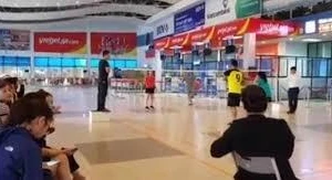 Chơi cầu lông, sân bay Đồng Hới bị phạt 35 triệu đồng 