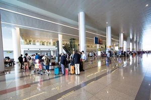 Hành khách tranh cãi với nhân viên Jetstar tại Nội Bài