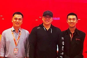 Khách Mỹ bỏ quên hơn 230 triệu đồng trên máy bay