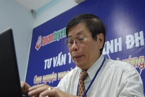 PGS.TS Nguyễn Đình Phư làm Hiệu trưởng Trường ĐH Quang Trung