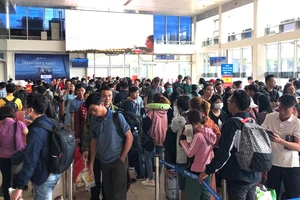 Sân bay Tân Sơn Nhất đạt kỷ lục gần 1.000 chuyến bay/ngày