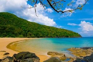 Hàng loạt đường bay kích cầu đến Côn Đảo