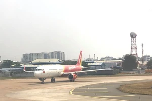 Cục hàng không yêu cầu không lưu giám sát tốc độ khi tiếp cận