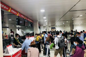 Khách đi máy bay bất ngờ tăng trở lại