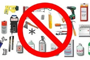 Từ 7-5, những vật phẩm nguy hiểm này bị cấm mang lên máy bay