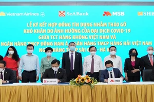 Vietnam Airlines chính thức kí kết với 3 ngân hàng gói tín dụng 4.000 tỉ